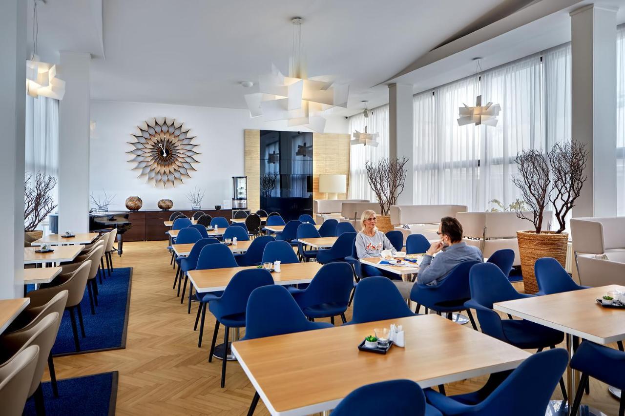 Wellness Hotel Orlik Kozarovice Exterior foto