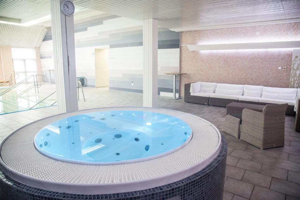 Wellness Hotel Orlik Kozarovice Exterior foto