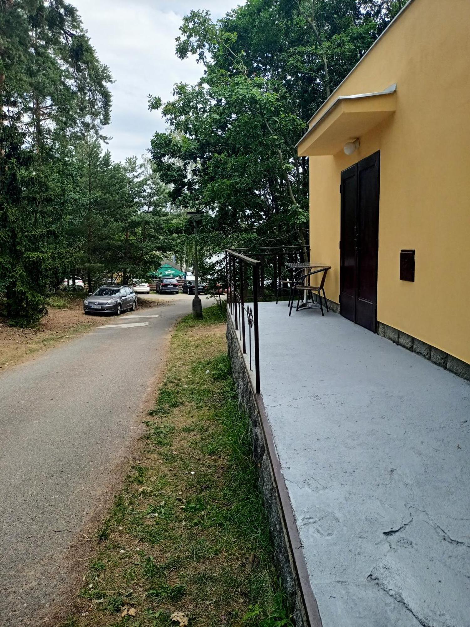 Wellness Hotel Orlik Kozarovice Exterior foto